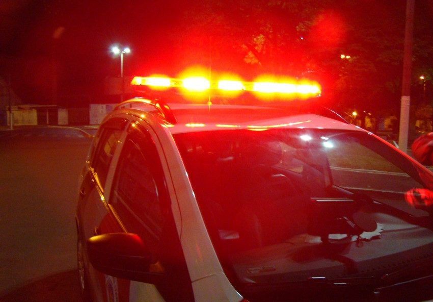 Homem é preso com arma e cocaína no Toffoli