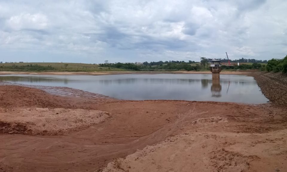 Com chuvas insuficientes, Cascata entra no ‘volume morto’