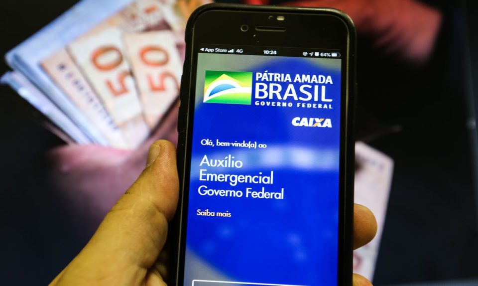 Caixa paga auxílio para 3,2 milhões de beneficiários