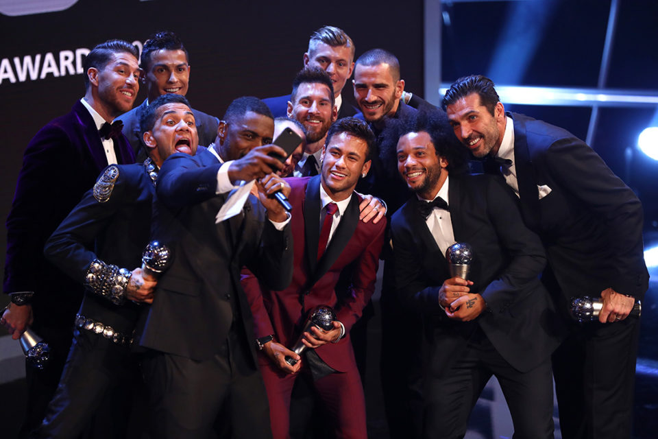Neymar concorre ao prêmio de melhor jogador do mundo