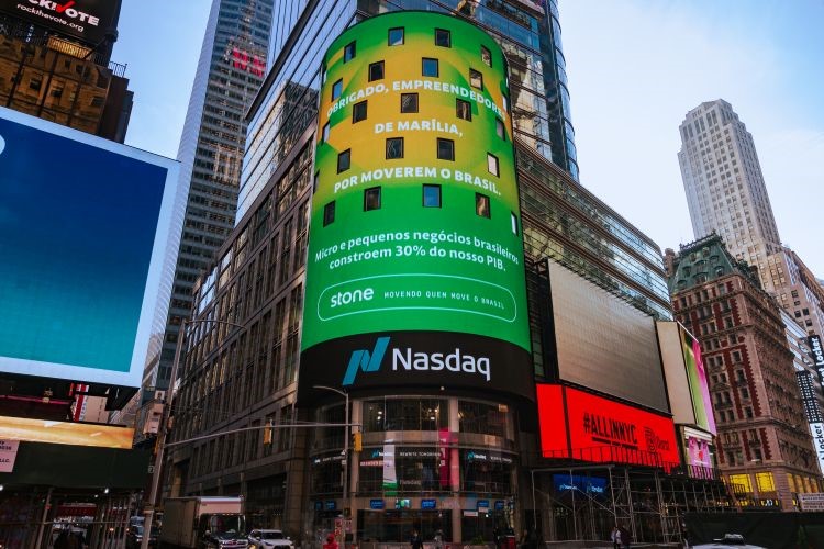 Marília ganha homenagem na Times Square, em Nova York