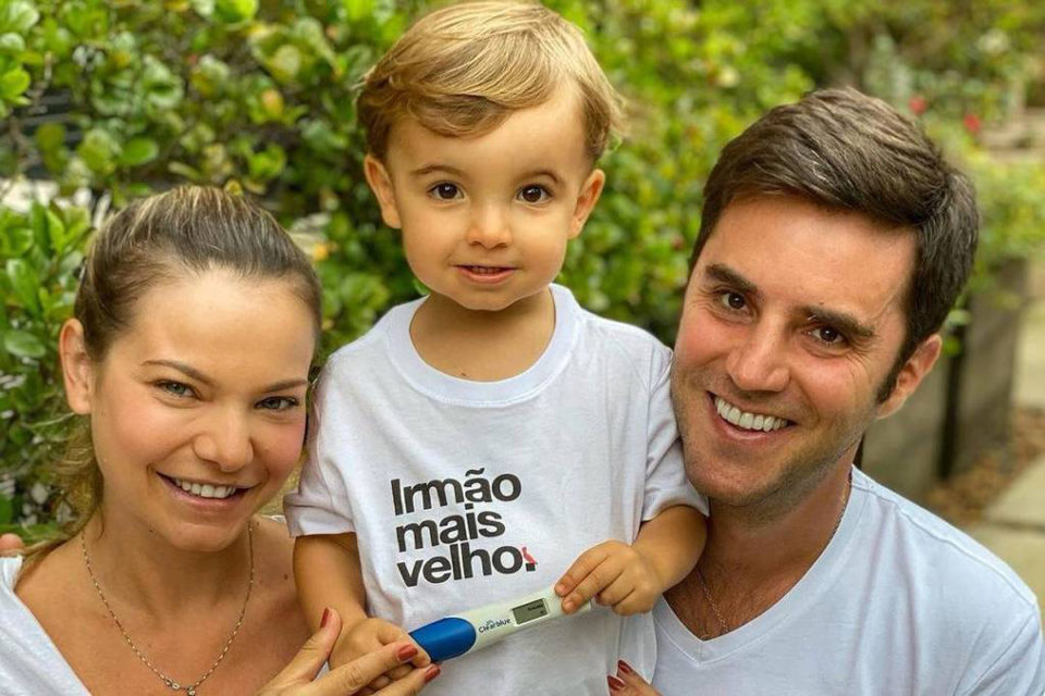 Atriz Milena Toscano anuncia gravidez do segundo filho