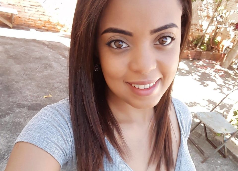 Mulher é morta pelo ex-marido na frente do filho de quatro anos