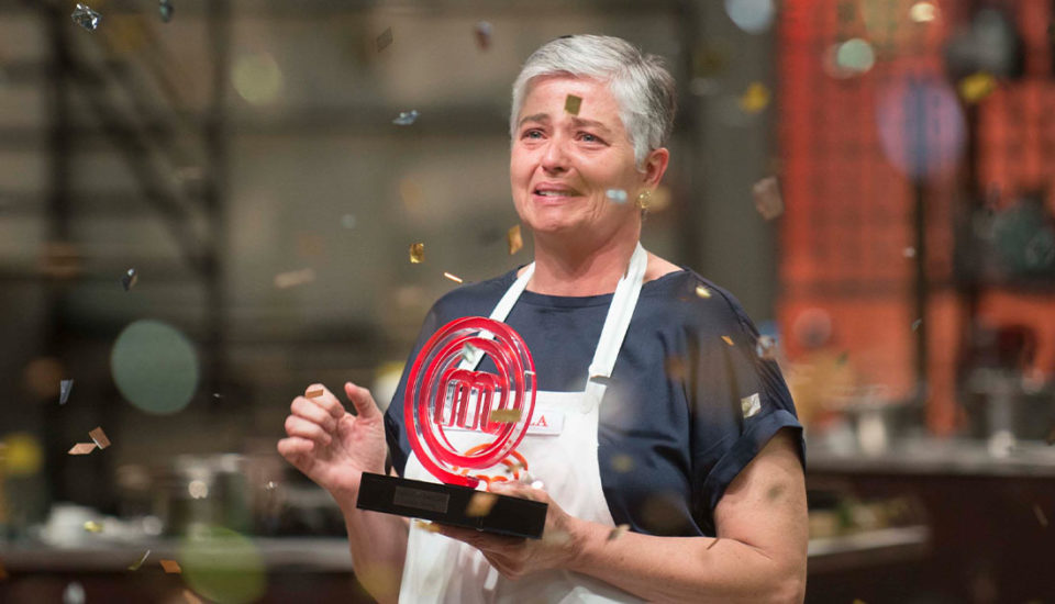 ‘MasterChef’: Anna Paula vence episódio com os campeões