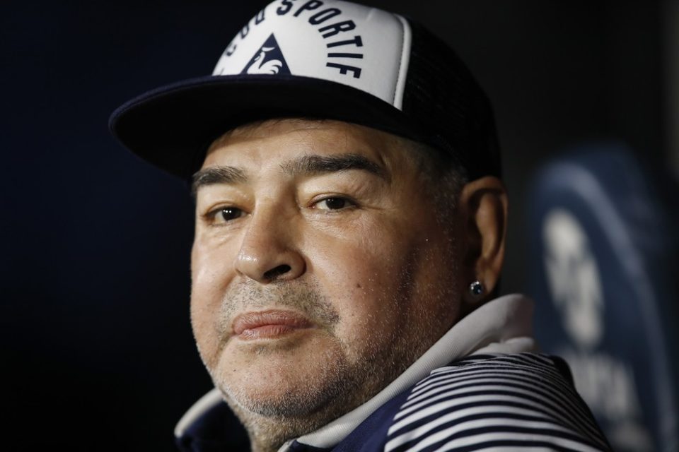 Autópsia de Maradona aumenta as evidências de erro médico