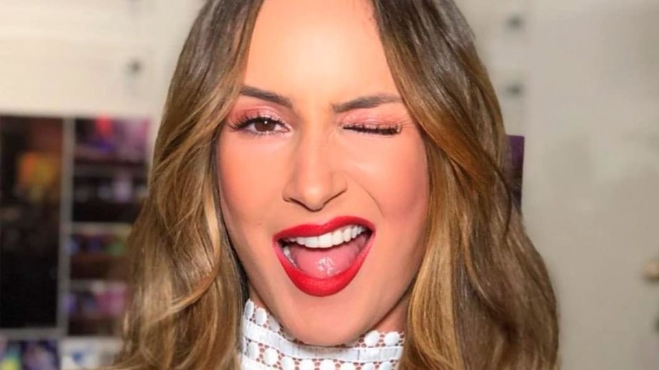 Claudia Leitte lança EP para levar carnaval dentro de casa