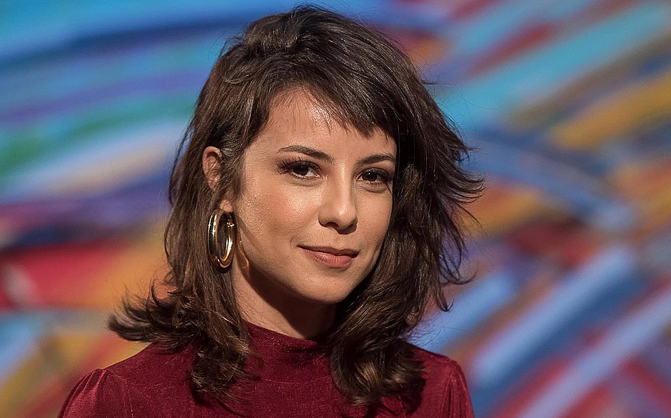 ‘É horrível estar com covid-19’, diz Andréia Horta