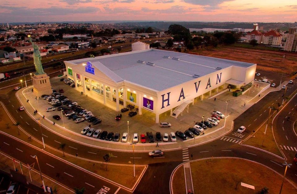 Loja da Havan em Marília é furtada por trio