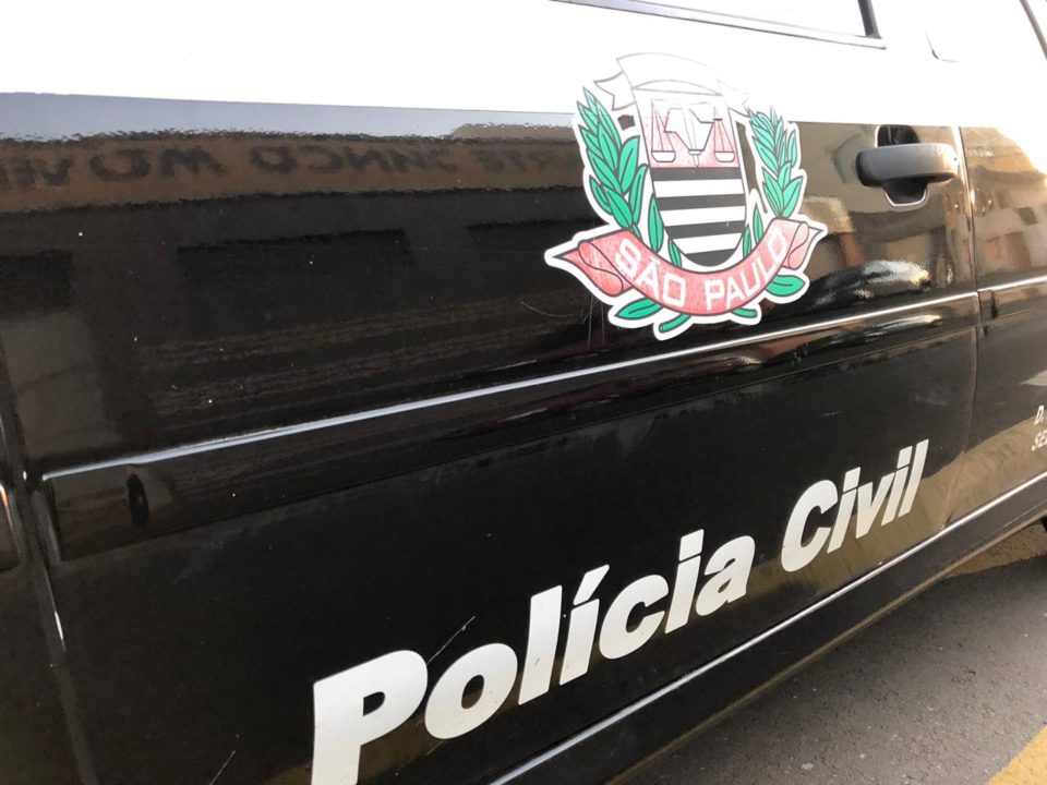 Mulher mata vigilante após cobrar dívida de programa