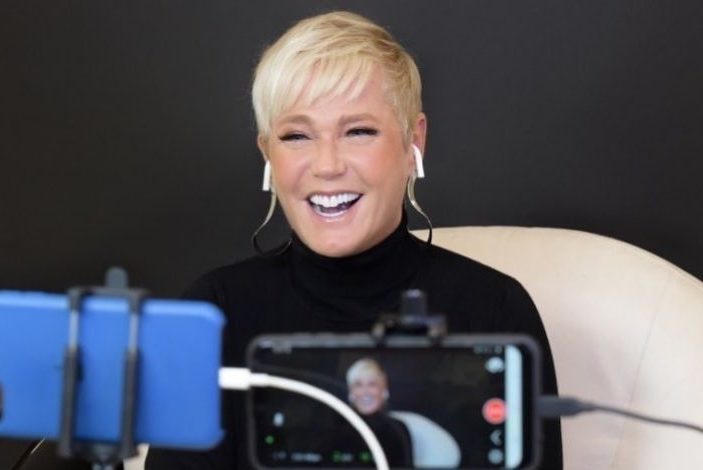 Xuxa anuncia saída da Record e possibilidade de morar na Itália