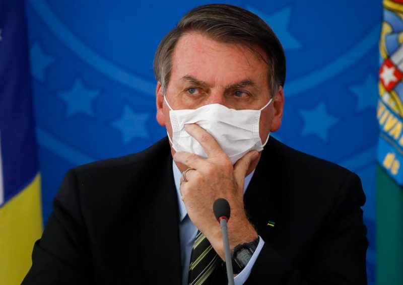 Bolsonaro pede à Índia urgência para antecipar vacina de Oxford