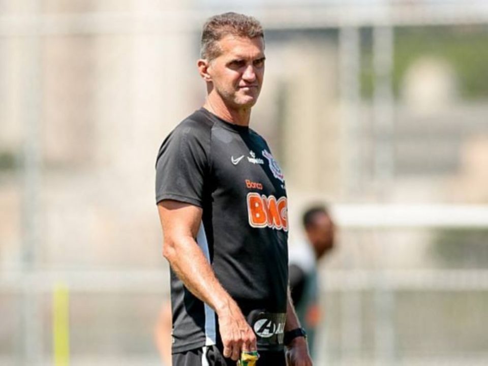 Mancini trabalha psicológico do grupo do Corinthians