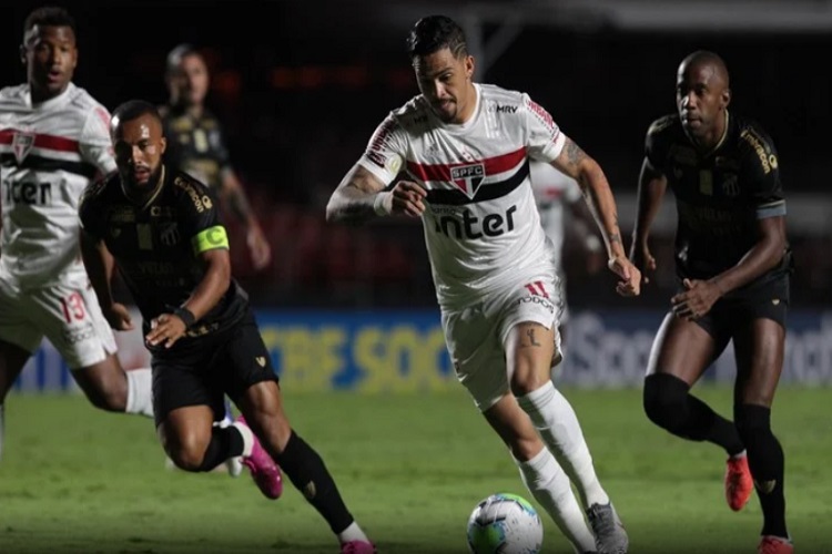 São Paulo empata com o Ceará com gols nos acréscimos
