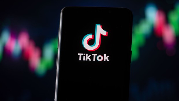 TikTok transmitirá conteúdos do UFC ao vivo