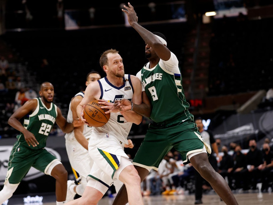 Jazz supera Bucks, ganha a 6ª seguida e segue na liderança