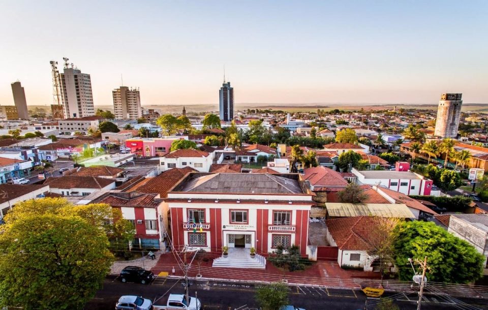 Cidade da região passa a marca de 100 óbitos por Covid-19