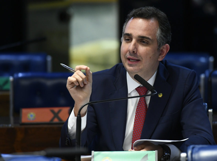 Rodrigo Pacheco, do DEM, é eleito presidente do Senado