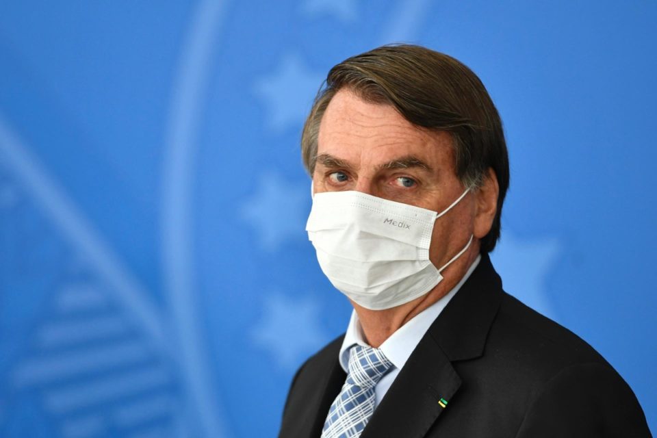 Bolsonaro é alvo de recorde de pedidos de investigação