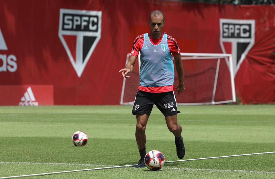 Miranda é anunciado como novo reforço do São Paulo