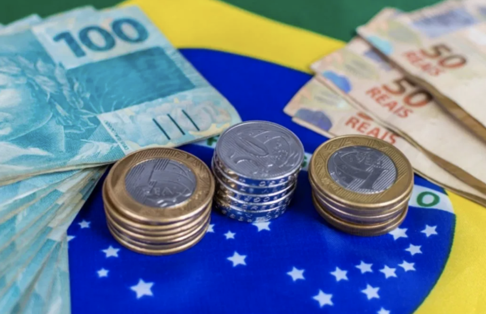 Governo inicia em 6 de abril pagamento do auxílio