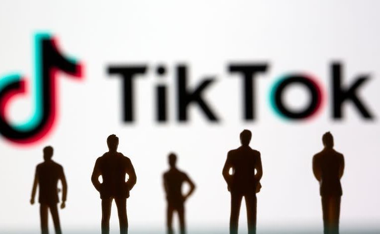TikTok avalia lançar função de chats em grupos neste ano
