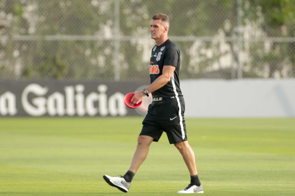 Mancini: Falta de treino derrubou rendimento do Corinthians