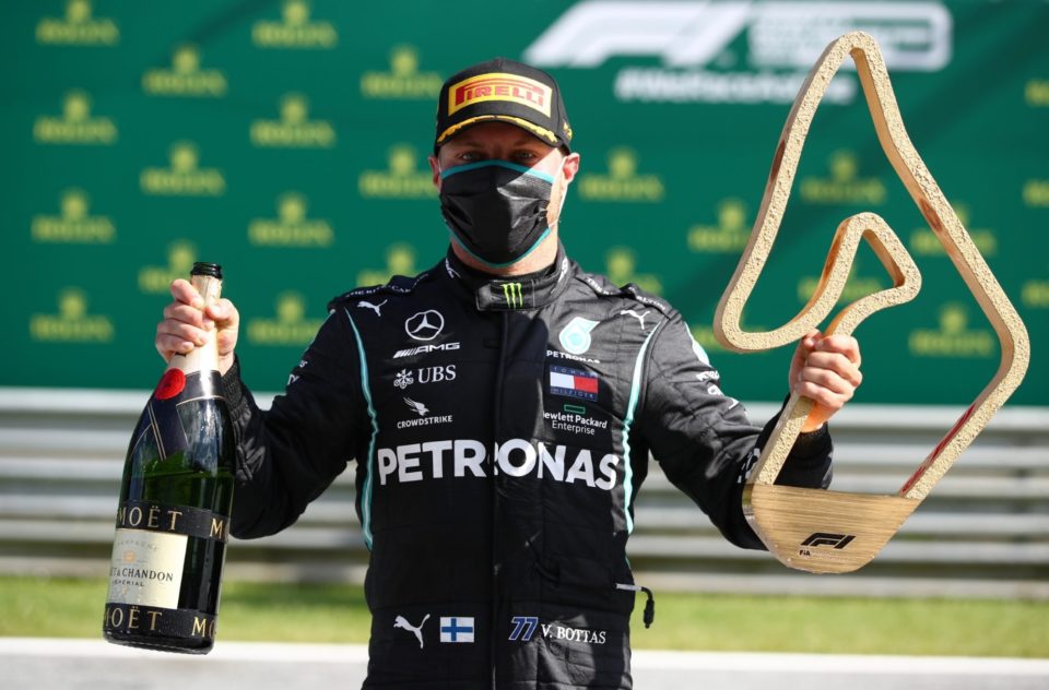 Bottas admite que será ‘mais egoísta’ para vencer Hamilton