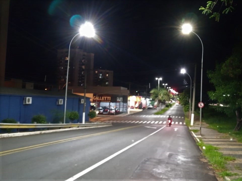 Troca de iluminação é finalizada em diferentes regiões de Marília