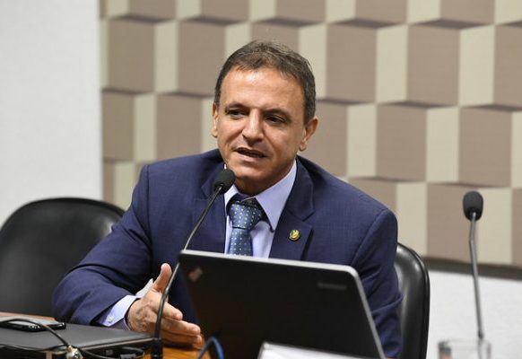 “Vamos autorizar governo a fazer novo endividamento”, diz relator