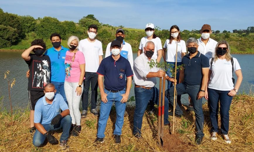 Cades, Daem e Prefeitura realizam ação ambiental na Cascata