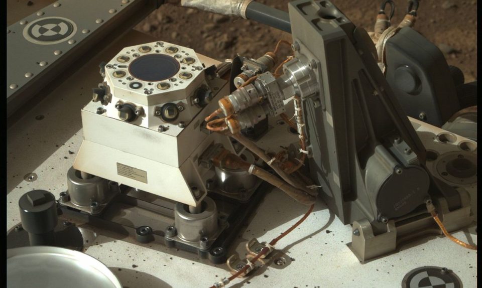 Em Marte, robô Perseverance se prepara para iniciar coletas