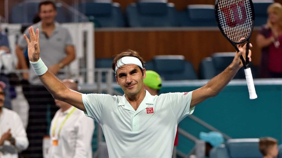 Federer desiste de torneio em Dubai e foca nos treinamentos