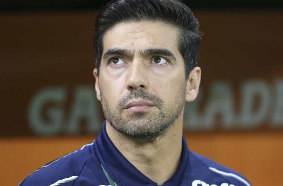 Abel confirma escalação alternativa no clássico