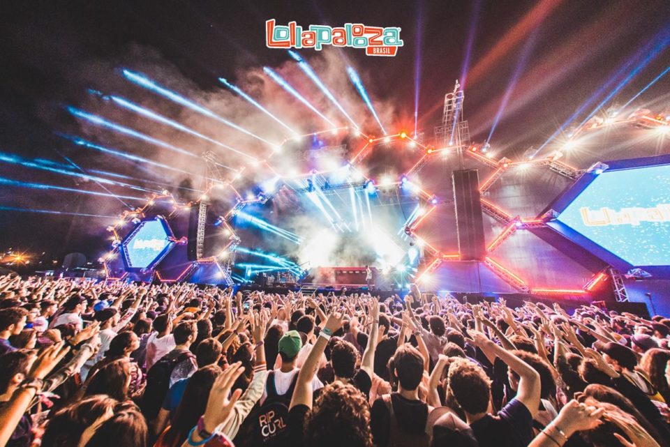 Lollapalooza é adiado novamente para março de 2022