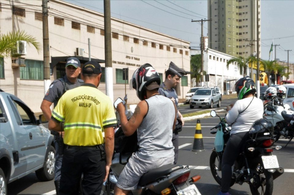 Com isolamento, suspensão de CNH despenca em Marília