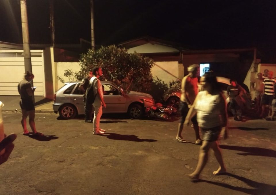 Mulher é presa por embriaguez após atropelar pessoas em Garça