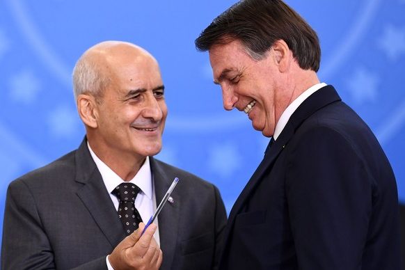 Luiz Eduardo Ramos articula reforma e ganha poder