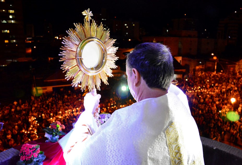 Diocese oferece benção ‘direto do céu’ em parceira com Aeroclube