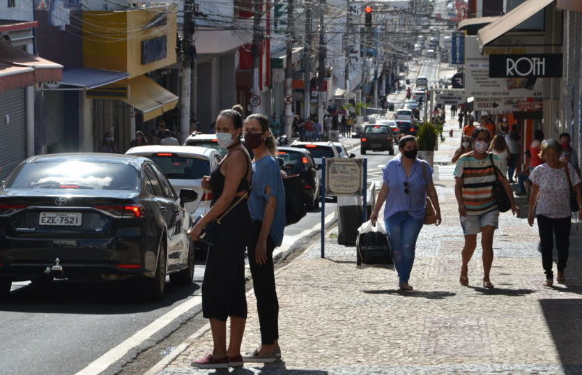 Semana do Dia das Mães tem horário especial no comércio