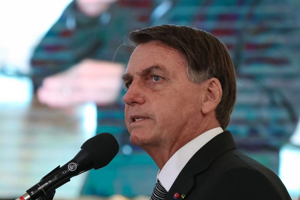 Bolsonaro: fim à discriminação salarial pode piorar situação de mulheres