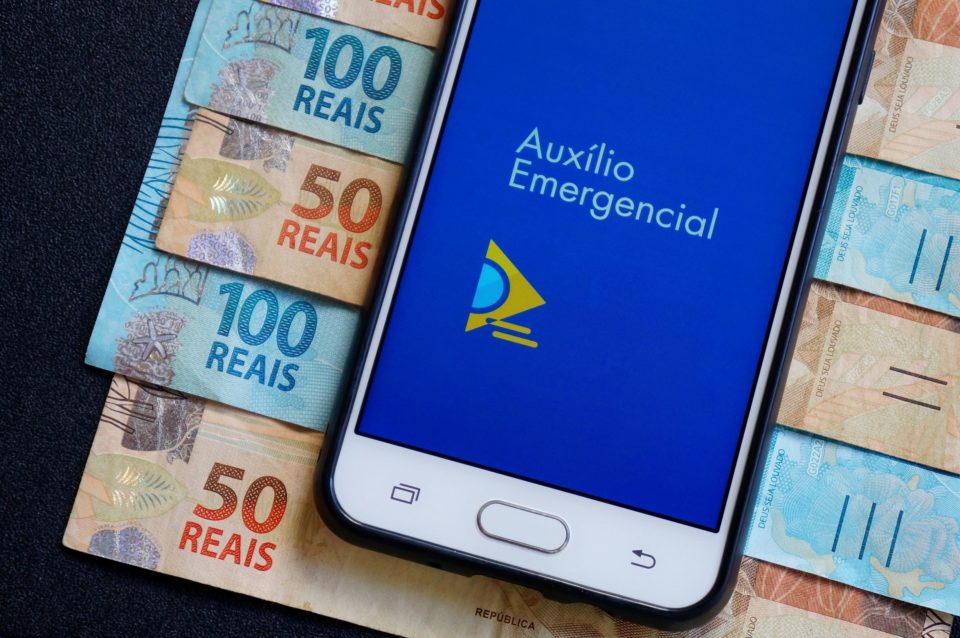 Caixa paga hoje auxílio para nascidos em novembro