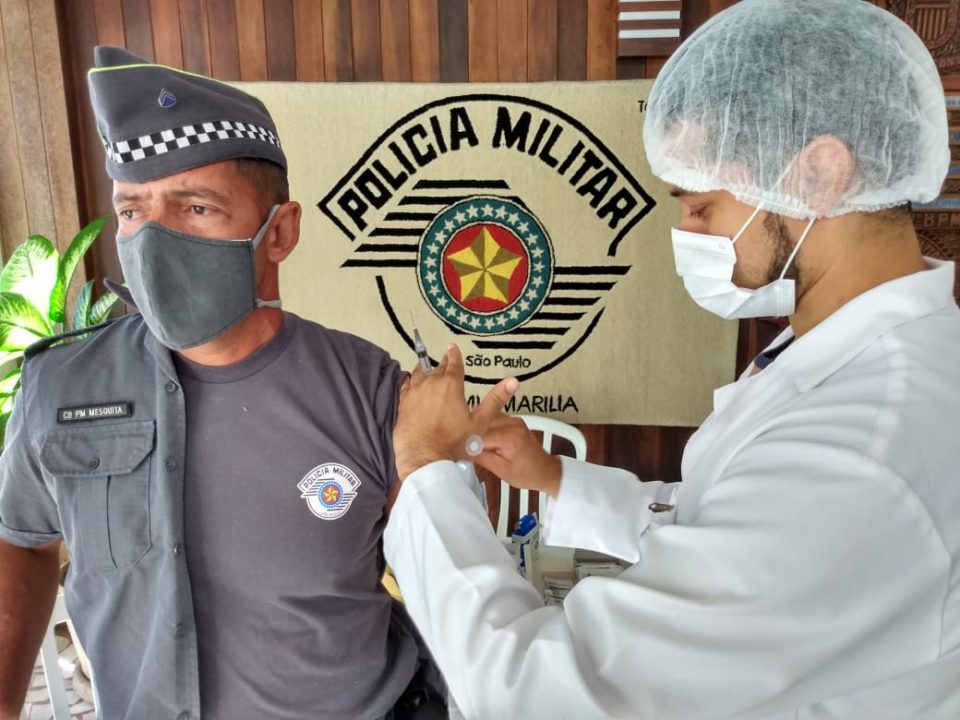 Prefeitura inicia vacinação de profissionais da segurança pública