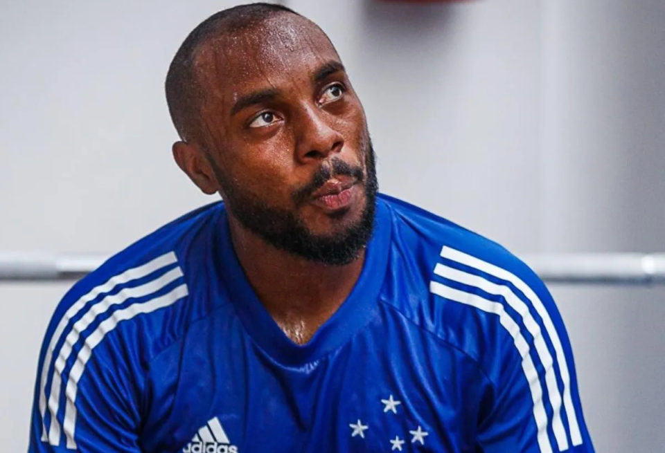 Manoel manifesta desejo de deixar Cruzeiro e não disputa clássico