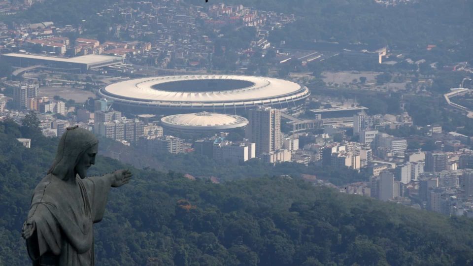 Governador veta projeto que mudaria nome do Maracanã