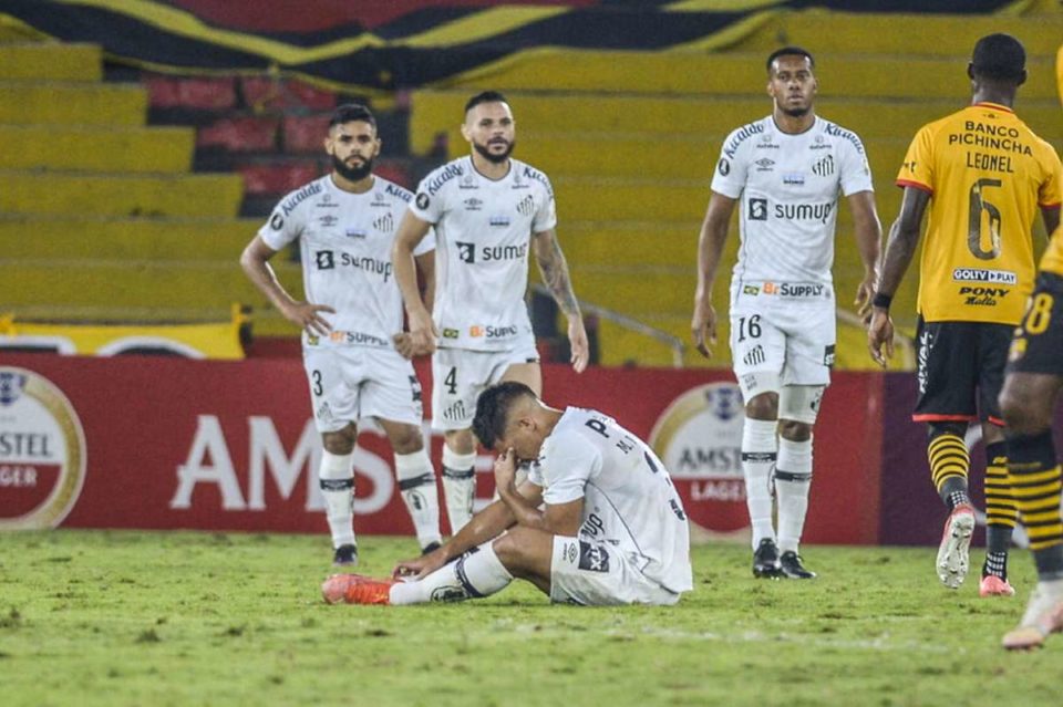 Santos cai na primeira fase da Libertadores pela segunda vez