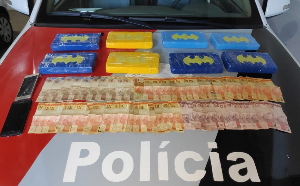 Polícia flagra motorista com cocaína do ‘Batman’ na SP-333