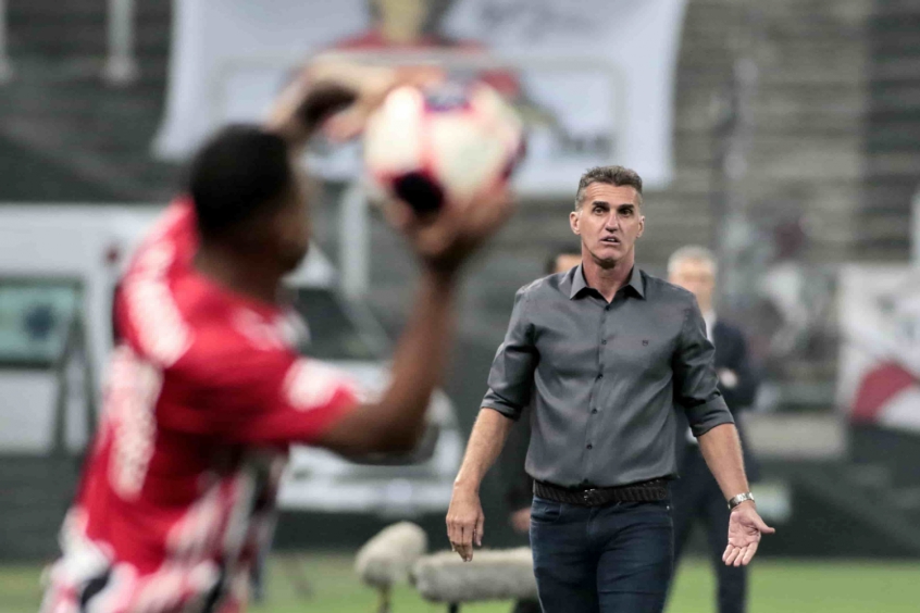 Mancini aprova novo esquema tático no Corinthians