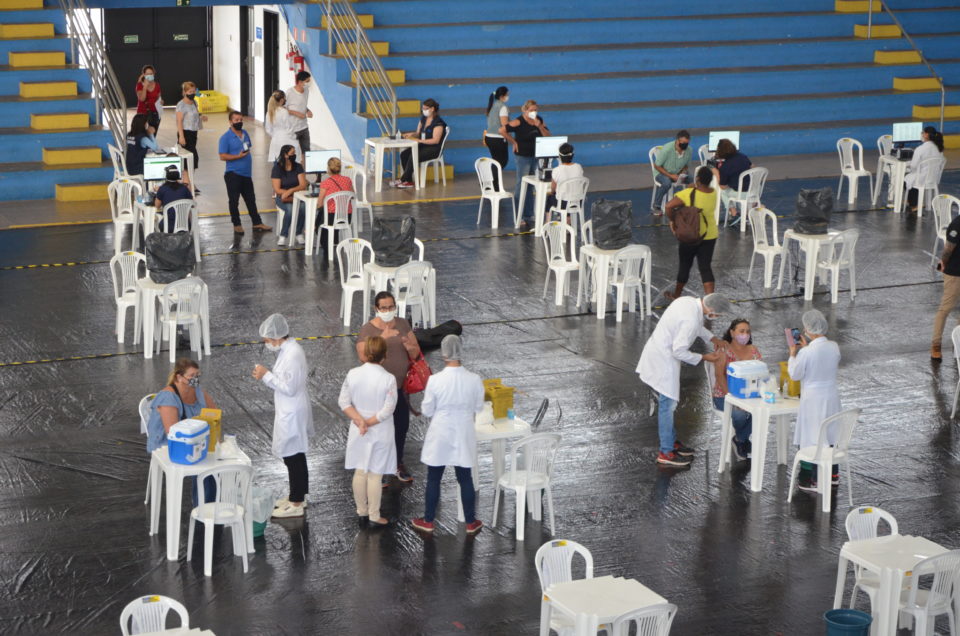 Saúde identifica atestados falsos em ações de vacinação