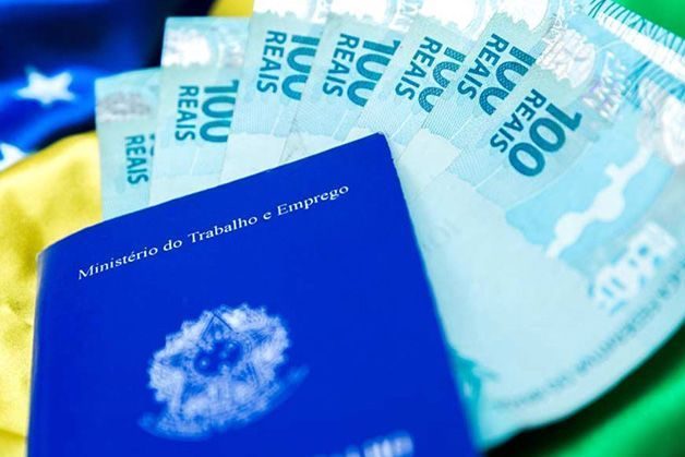 Trabalhadores começam a receber benefício emergencial