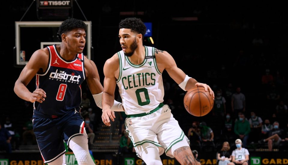 Tatum marca 50 pontos, Celtics vencem Wizards pelo ‘play-in’